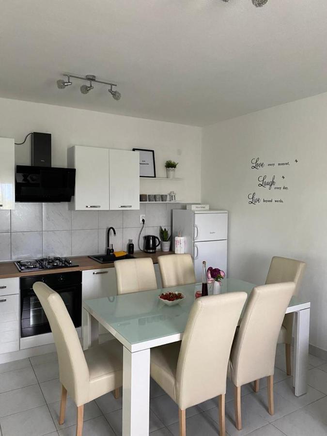 Holiday House Ana سكرادين المظهر الخارجي الصورة
